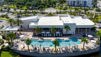 Icon One in Daytona Beach, FL - Building Photo