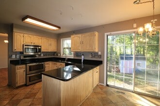 10812 Cherry Blossom Ct in Adelphi, MD - Building Photo - Building Photo