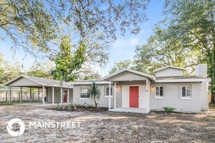 1277 W Forest Lake Dr in Altamonte Springs, FL - Building Photo