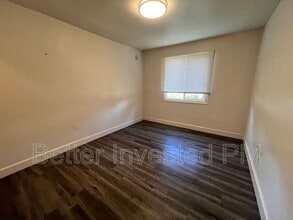 530 Talmage Rd in Ukiah, CA - Building Photo - Building Photo