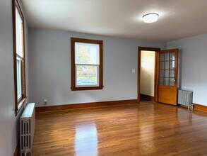 97 Walnut St, Unit 97 in Naugatuck, CT - Building Photo - Building Photo