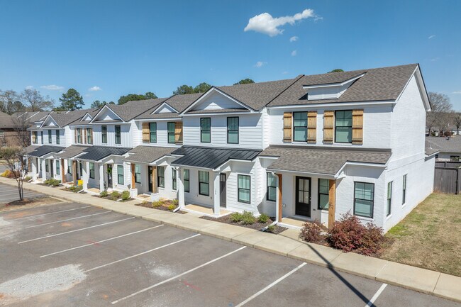 The Ridge in Tuscaloosa, AL - Building Photo - Building Photo