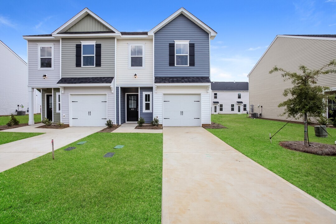 425 Blue Robin Ln in Columbia, SC - Building Photo