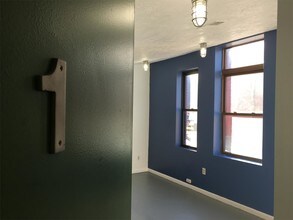 4901 Penn Ave-Unit -1 in Pittsburgh, PA - Building Photo - Building Photo