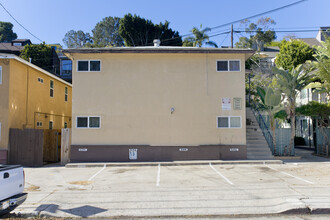 3140-3146 Reynard Way in San Diego, CA - Building Photo - Building Photo