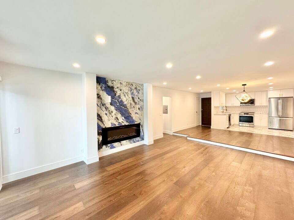 1104 11th St in Santa Monica, CA - Building Photo