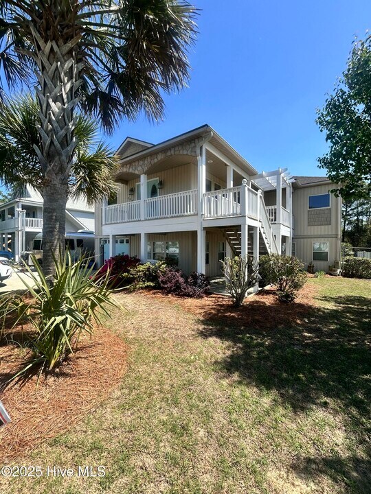384 Hamilton Dr SE in Bolivia, NC - Building Photo