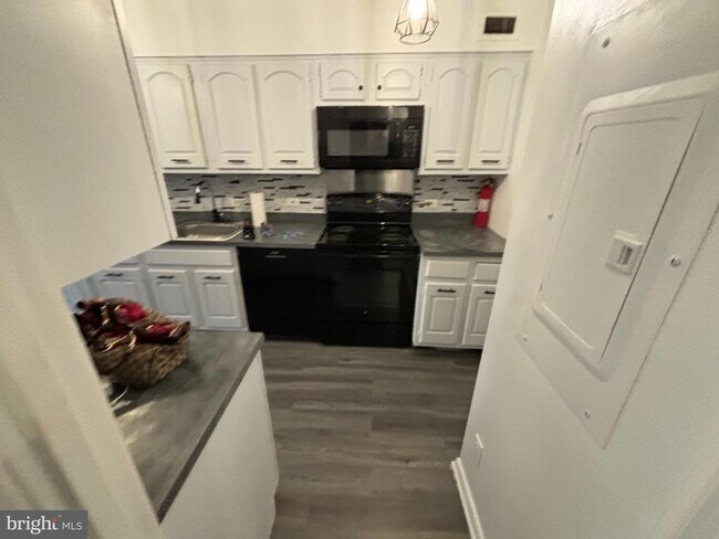 property at 1001 26th St NW