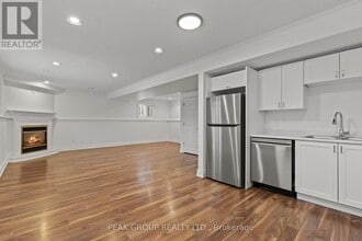 3387 Cardinal Dr in Niagara Falls, ON - Building Photo - Building Photo