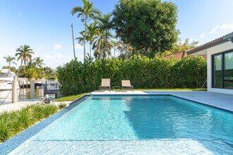 273 Tropic Dr in Lauderdale-by-the-Sea, FL - Building Photo - Building Photo