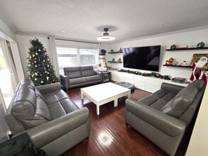 12 Shantz Av in Brantford, ON - Building Photo - Building Photo