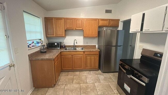 815 La Marche Dr in Jacksonville, FL - Building Photo - Building Photo