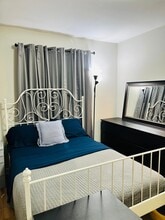 4711 Sargent Rd NE in Washington, DC - Foto de edificio - Building Photo