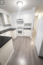 1320 Fundy Ct in Oshawa, ON - Building Photo - Building Photo