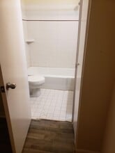 829 Fulton Ave in Winthrop Harbor, IL - Building Photo - Building Photo