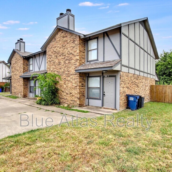 205 Pate Orr Rd N in Keller, TX - Building Photo