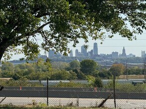 64 Orchard St in Kansas City, KS - Foto de edificio - Building Photo