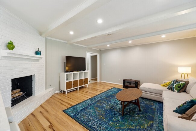 property at 4411 Deer Lodge Dr