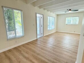 1520 S Lake Dr in Lake Worth, FL - Building Photo - Building Photo