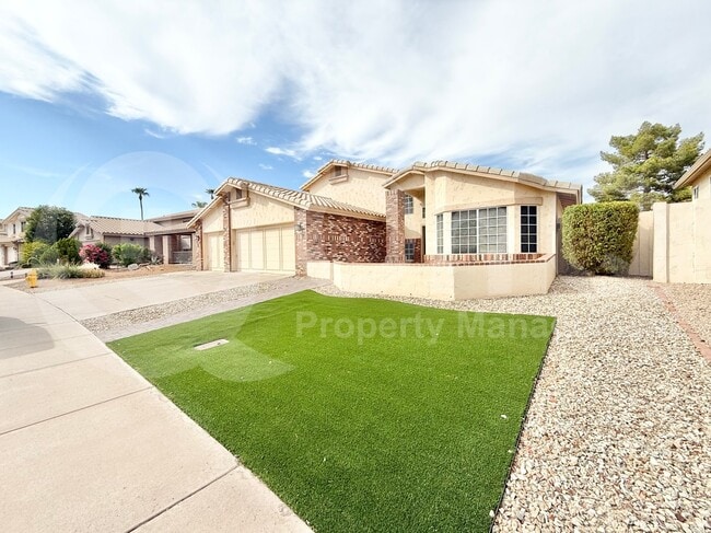 property at 2718 E Bighorn Ave