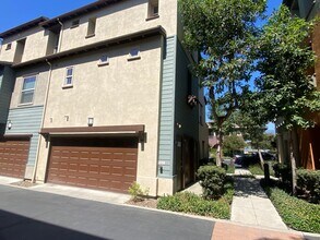 12446 Canal Dr in Rancho Cucamonga, CA - Building Photo - Building Photo