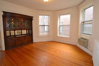 626 W Wellington Ave in Chicago, IL - Building Photo - Building Photo