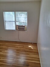 1618 N Hollywood Way in Burbank, CA - Building Photo - Building Photo