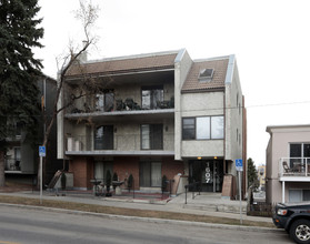 1607 26th Ave SW in Calgary, AB - Building Photo - Building Photo