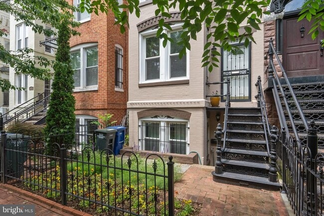 1126 G St NE in Washington, DC - Building Photo - Building Photo