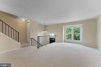 7385 Emerald Dr in Manassas, VA - Building Photo - Building Photo