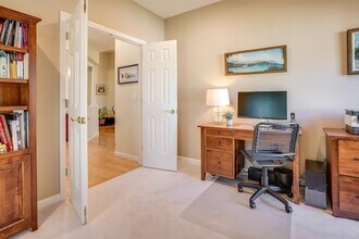 7 Glen Ct in Amherst, NH - Building Photo - Building Photo