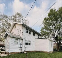 1019 E 8th St, Unit 1019 E 8th St in Anderson, IN - Building Photo