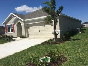 10789 SW Cremona Way in Port St. Lucie, FL - Building Photo - Building Photo