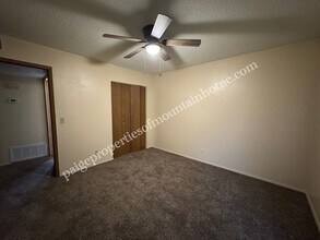 308 Newton Ave-Unit -308 in Mountain Home, AR - Building Photo - Building Photo