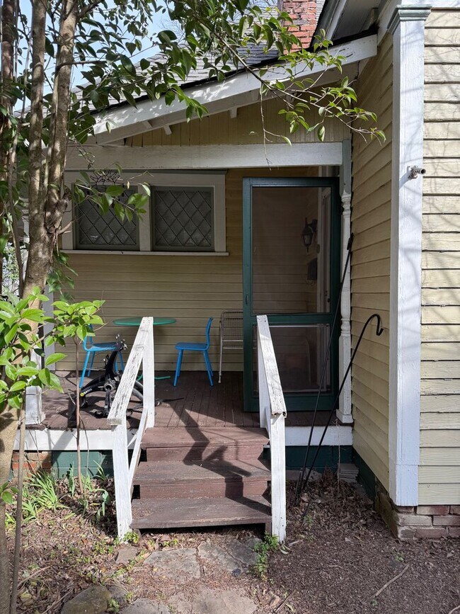 135 Barrow St in Athens, GA - Building Photo - Building Photo