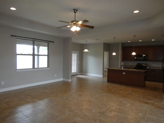 5355 Dalton Cir in Milton, FL - Building Photo - Building Photo
