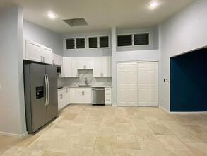 97 Aikahi Loop in Kailua, HI - Building Photo - Building Photo