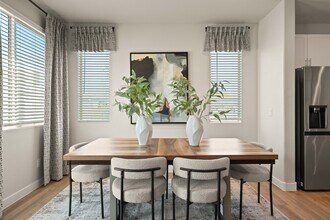 Moderne at Roosevelt in Tolleson, AZ - Foto de edificio - Building Photo