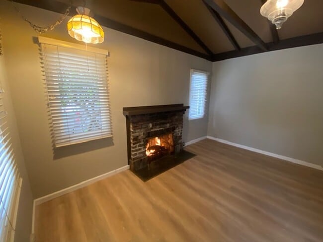 148 Forest Ave in Pacific Grove, CA - Building Photo - Building Photo