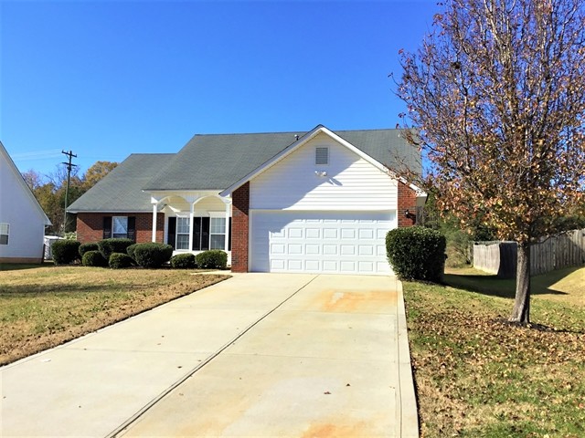 2721 Waycross Dr in Monroe, NC - Building Photo