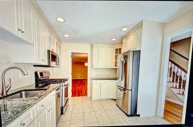 136 Tunxis Village in Farmington, CT - Building Photo - Building Photo