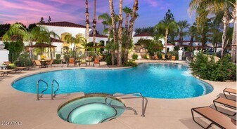 8311 East Vía de Ventura in Scottsdale, AZ - Building Photo