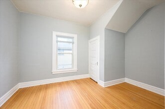 614 Euclid Ave in Elmhurst, IL - Building Photo - Building Photo