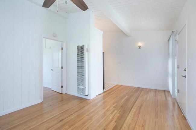 Aztec Lofts Apartments in San Diego, CA - Building Photo - Building Photo