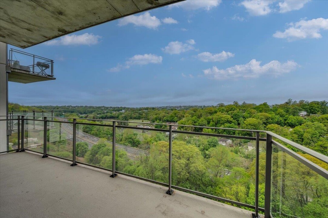 701 Ridge Hill Boulevard in Yonkers, NY - Building Photo