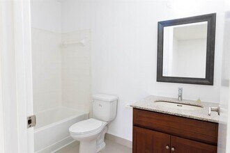 3350 Pinewalk Dr N, Unit 3350 Pinewalk Dr N in Margate, FL - Building Photo - Building Photo