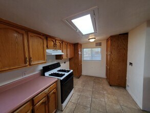 341 W Calle Margarita in Tucson, AZ - Building Photo - Building Photo