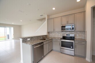 3936 Plainview Dr in Orlando, FL - Building Photo - Building Photo