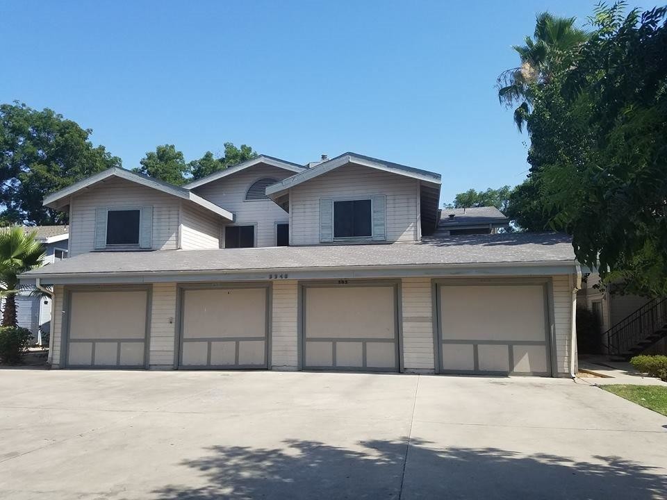 Westwood Village Gated Community in Fresno, CA - Building Photo