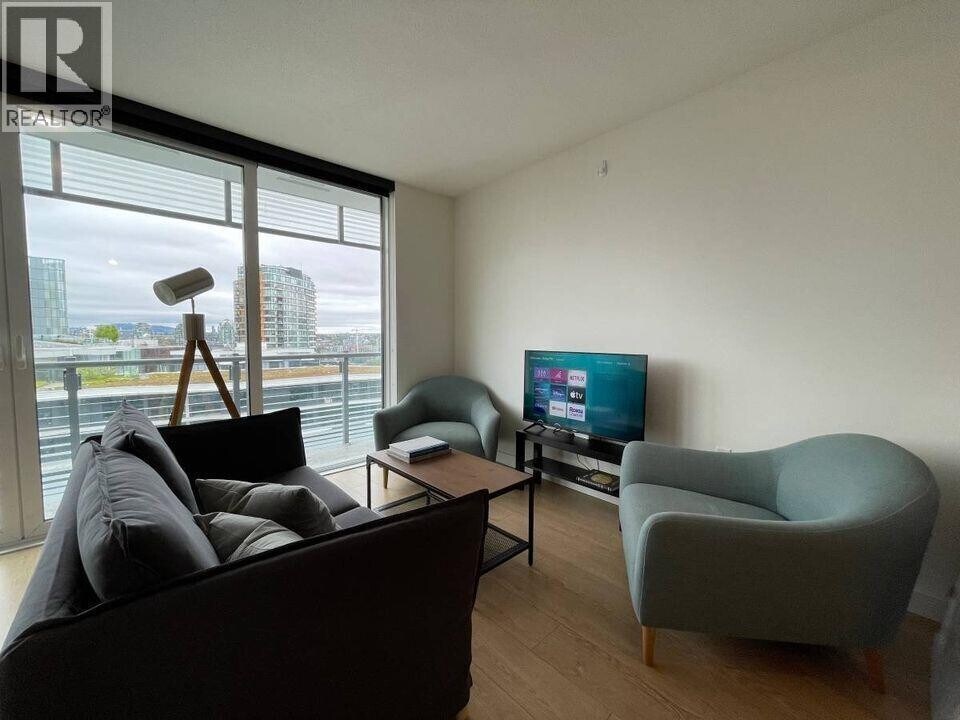 89 Nelson St. in Vancouver, BC - Building Photo